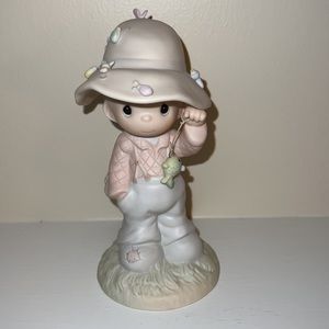 Precious Moments Porcelain Figurine “My Love Will Never Let You Go” Vintage